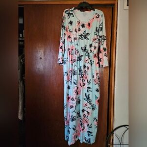 Maxi floral dress